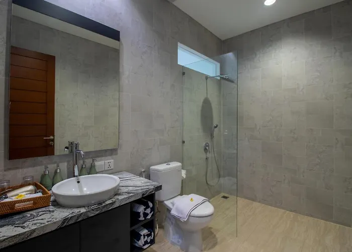 Sayang Iv Villa